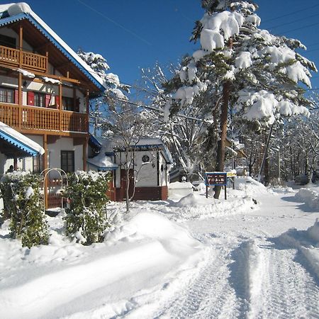 Alpine Wind Bed and Breakfast Χακούμπα Εξωτερικό φωτογραφία