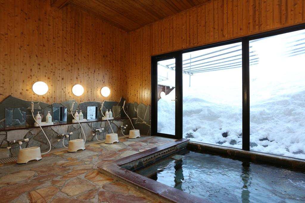 Alpine Wind Bed and Breakfast Χακούμπα Εξωτερικό φωτογραφία