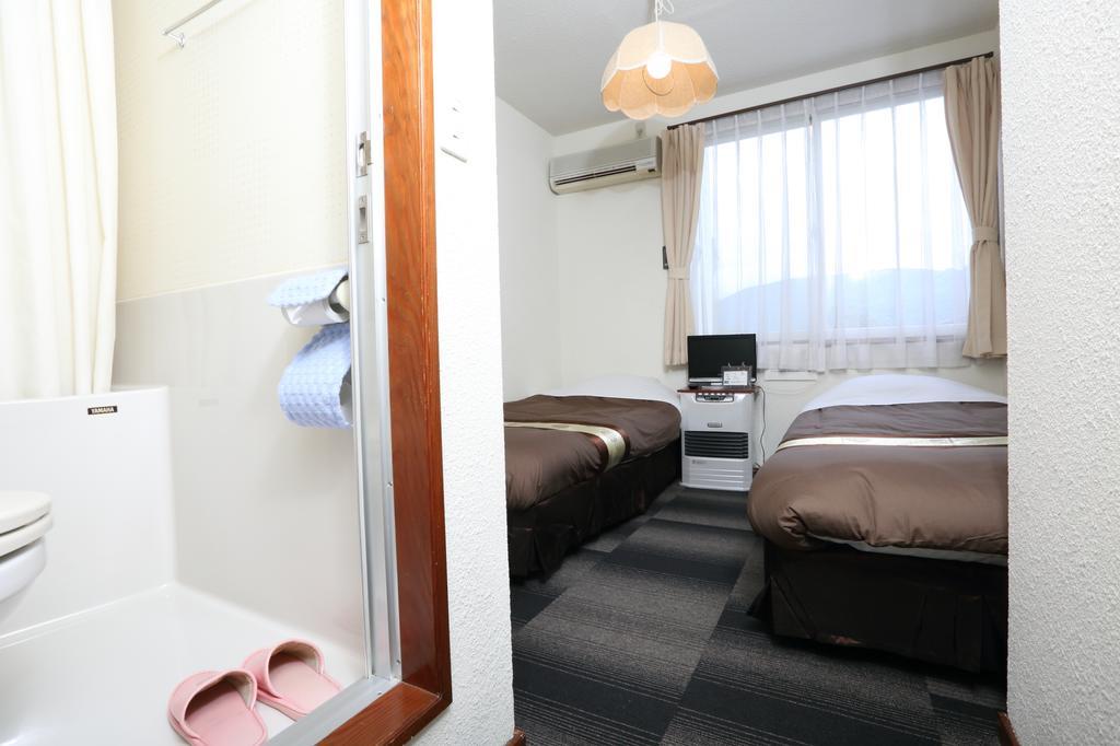 Alpine Wind Bed and Breakfast Χακούμπα Δωμάτιο φωτογραφία