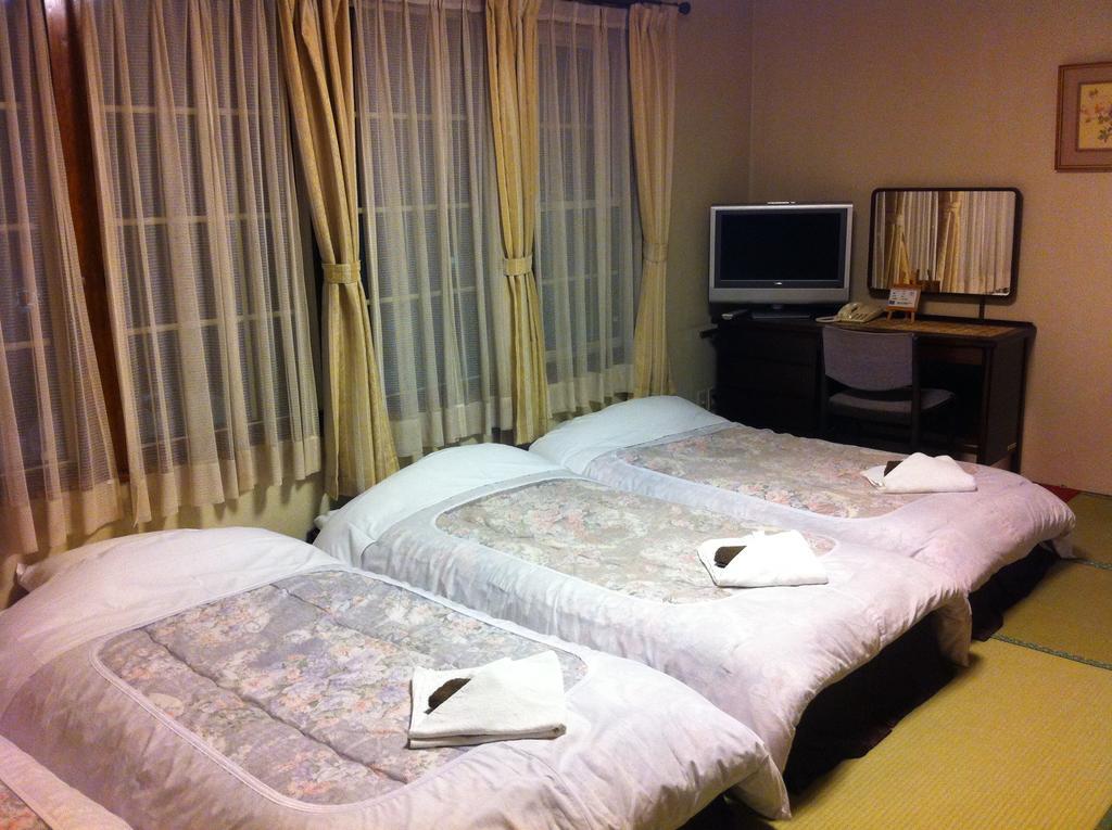 Alpine Wind Bed and Breakfast Χακούμπα Εξωτερικό φωτογραφία