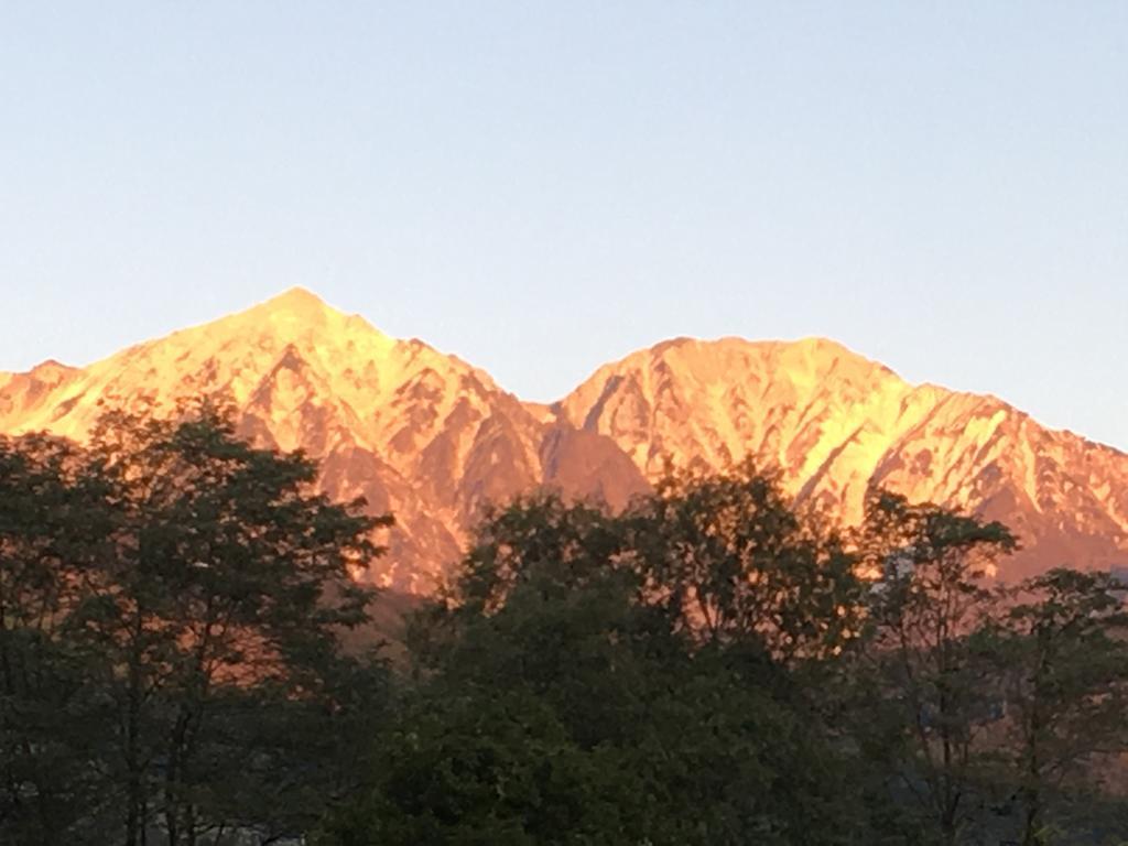 Alpine Wind Bed and Breakfast Χακούμπα Εξωτερικό φωτογραφία